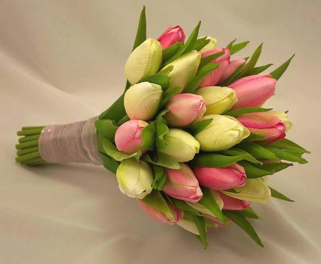 букеты из тюльпанов на 8 марта фото