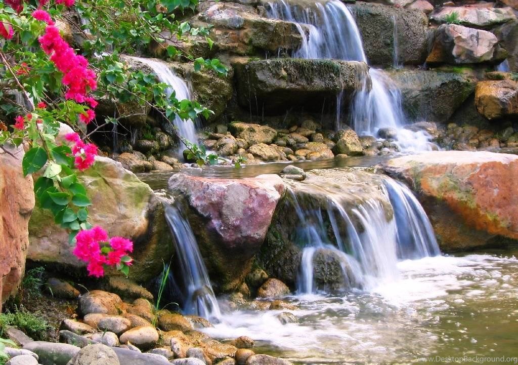 декоративный ручей с водопадом фото