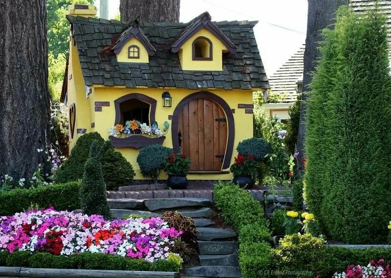 фассад сказочного дома фото
