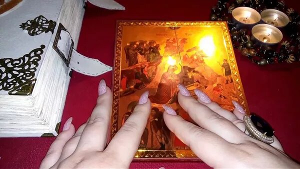 гадалка таро фото