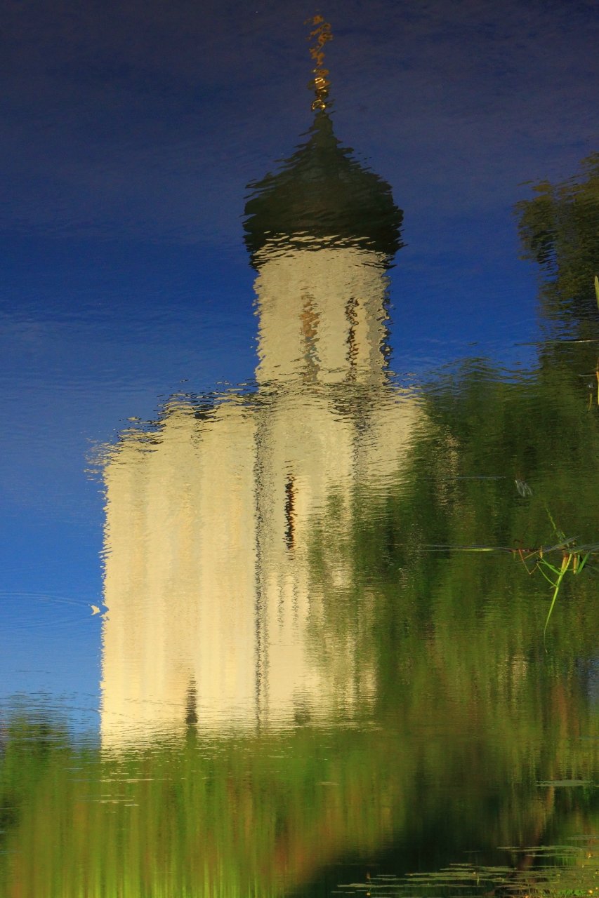 картины храм с отражением в воде фото