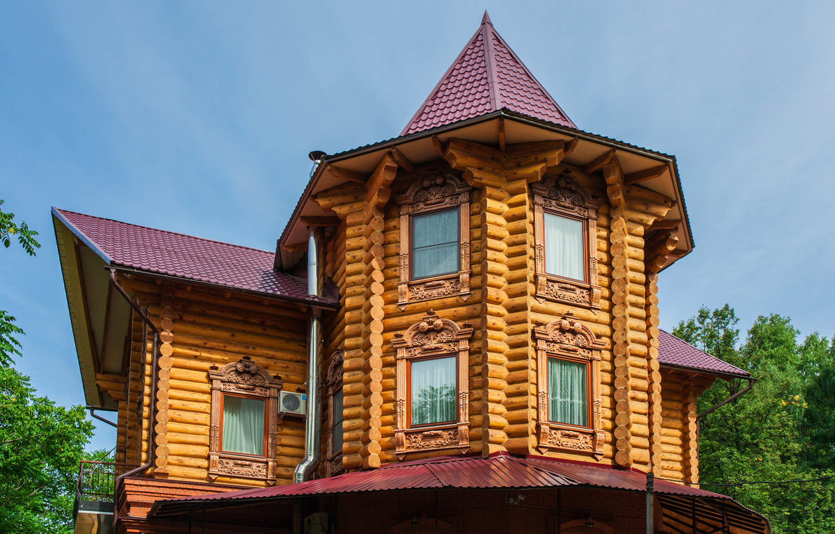 красивые терема из бревна фото