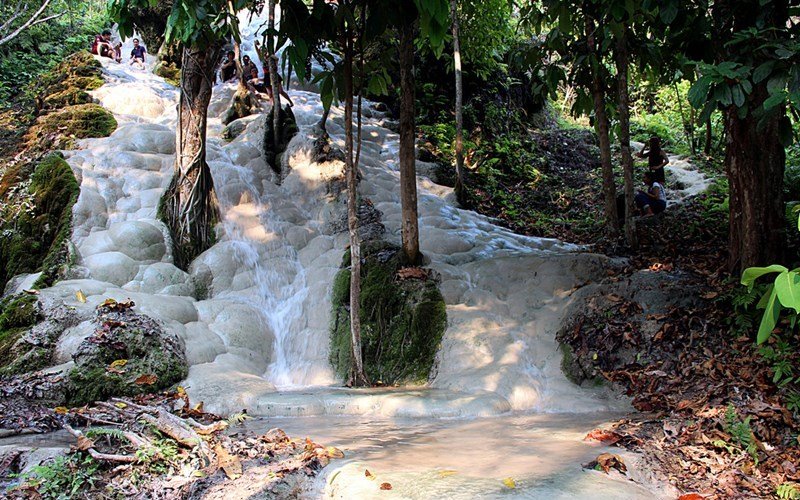 липкий водопад таиланд фото