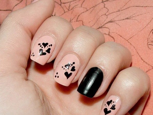 маникюр на короткие ногти с котиками фото