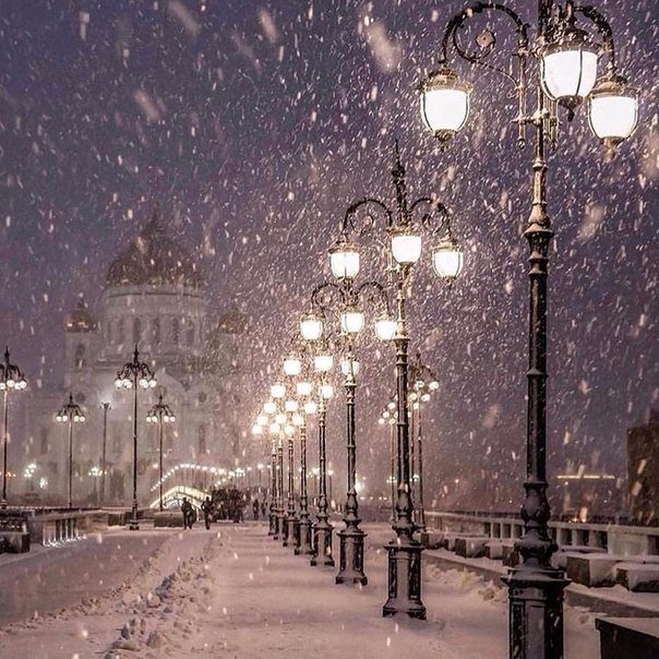москва ночь снег фото