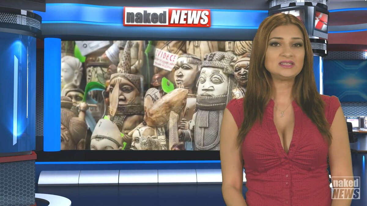 naked news blaire фото
