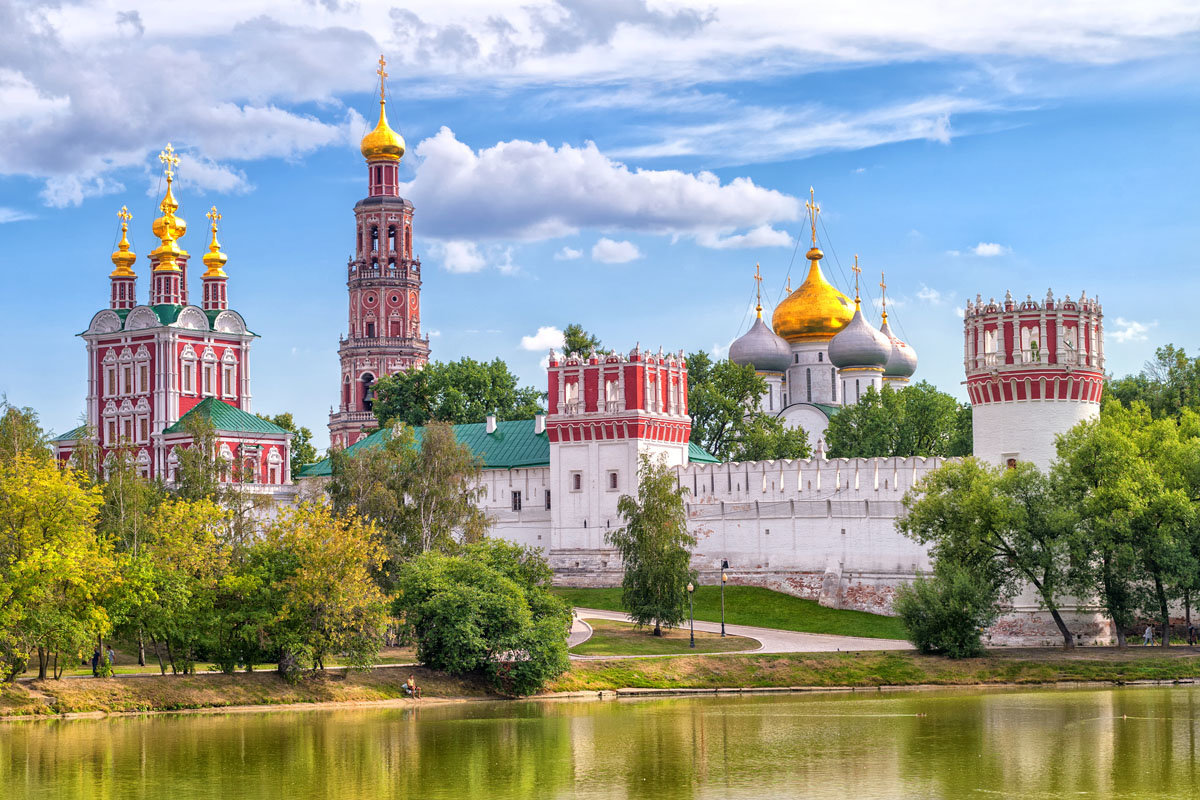 новодевичий монастырь в москве фото