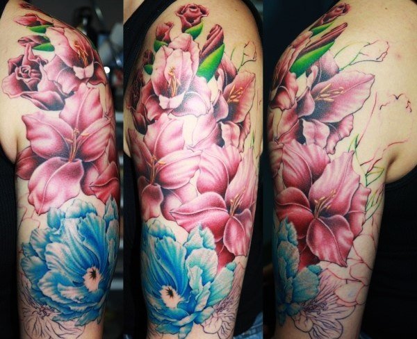 realistic flower tattoo фото