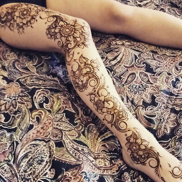рисунок хной на всю ногу фото