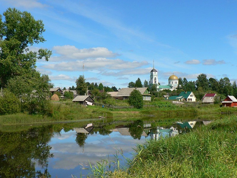 церковь в деревне летом фото