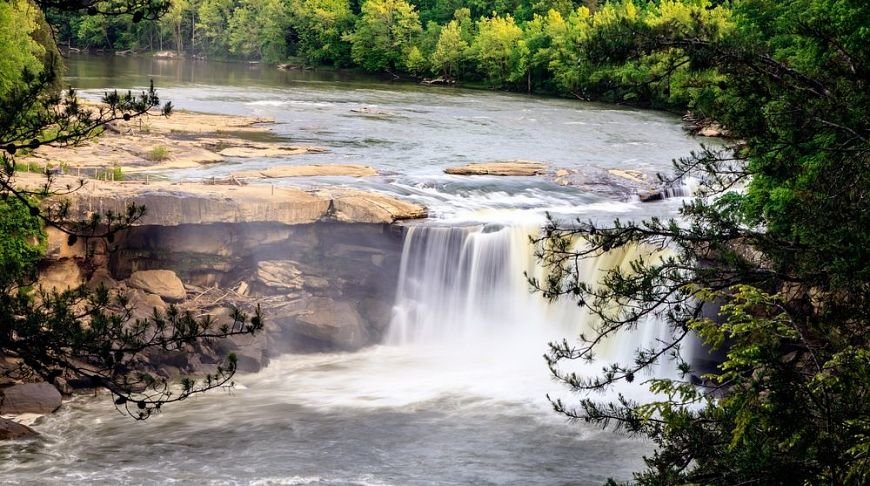 водопад камберленд (cumberland falls) фото