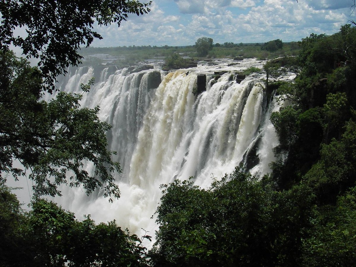 водопад виктория на реке замбези фото