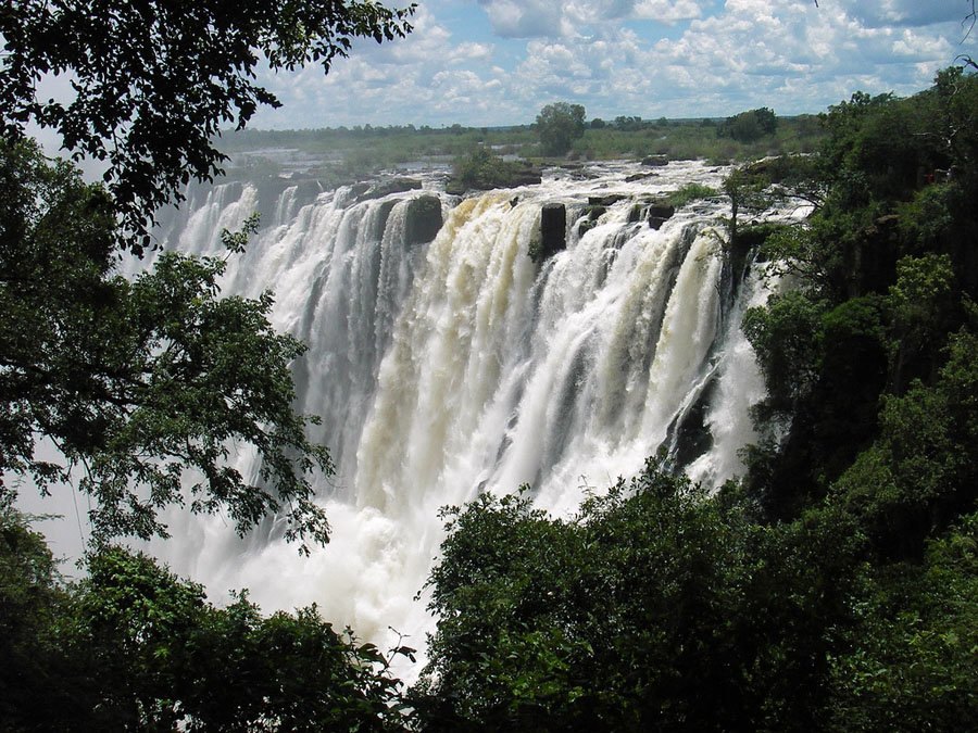 водопад виктория на реке замбези фото