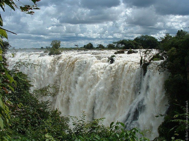 водопад виктория на реке замбези фото