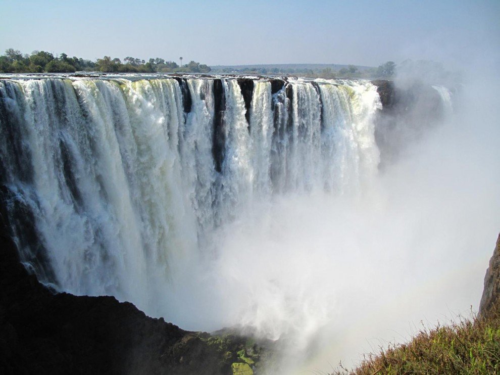 водопад виктория на реке замбези фото