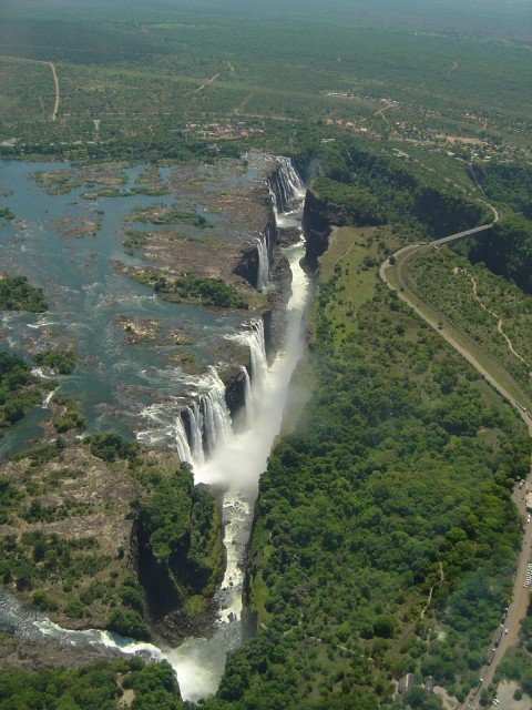 водопад виктория на реке замбези фото
