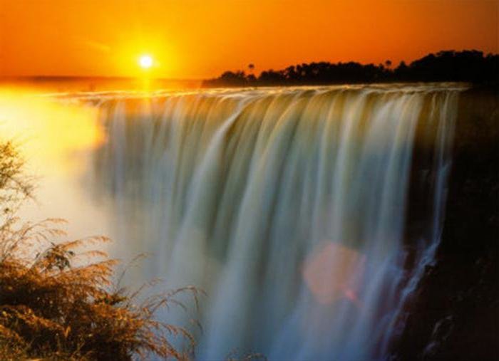 водопад виктория закат фото