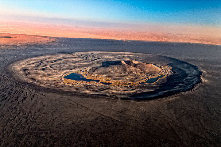 вулкан вау-ан-намус фото
