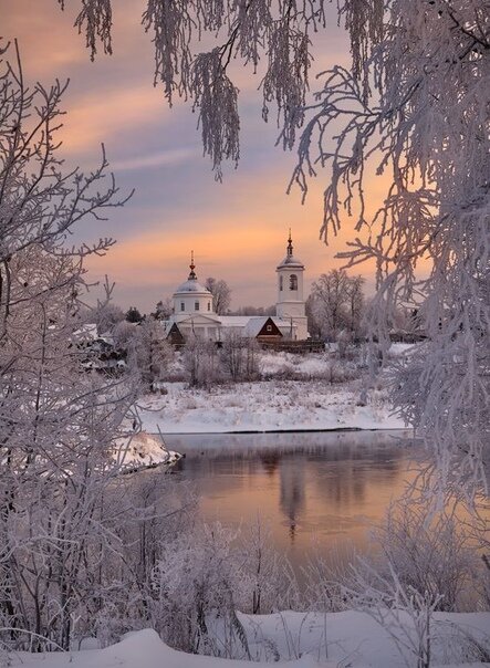 зимний пейзаж с храмом фото